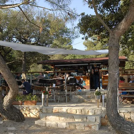 Vita Maris Pinezici (Krk)